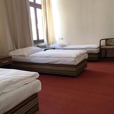 B&B Hotel Praha Нови-Їчін Номер фото