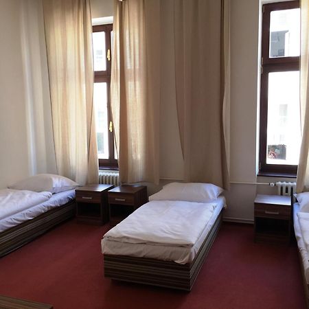 B&B Hotel Praha Нови-Їчін Номер фото