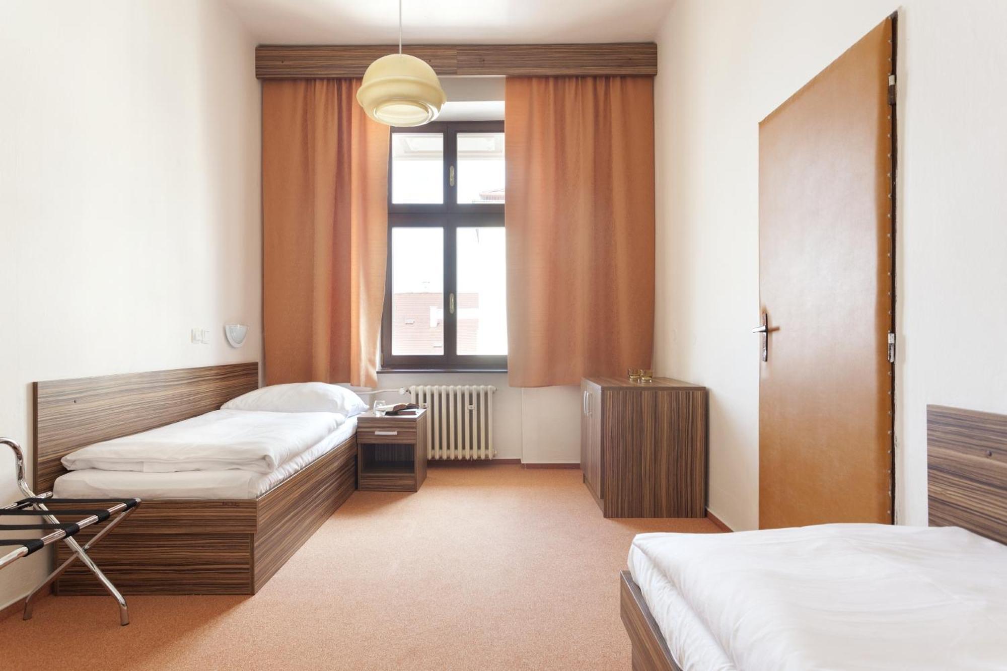 B&B Hotel Praha Нови-Їчін Номер фото