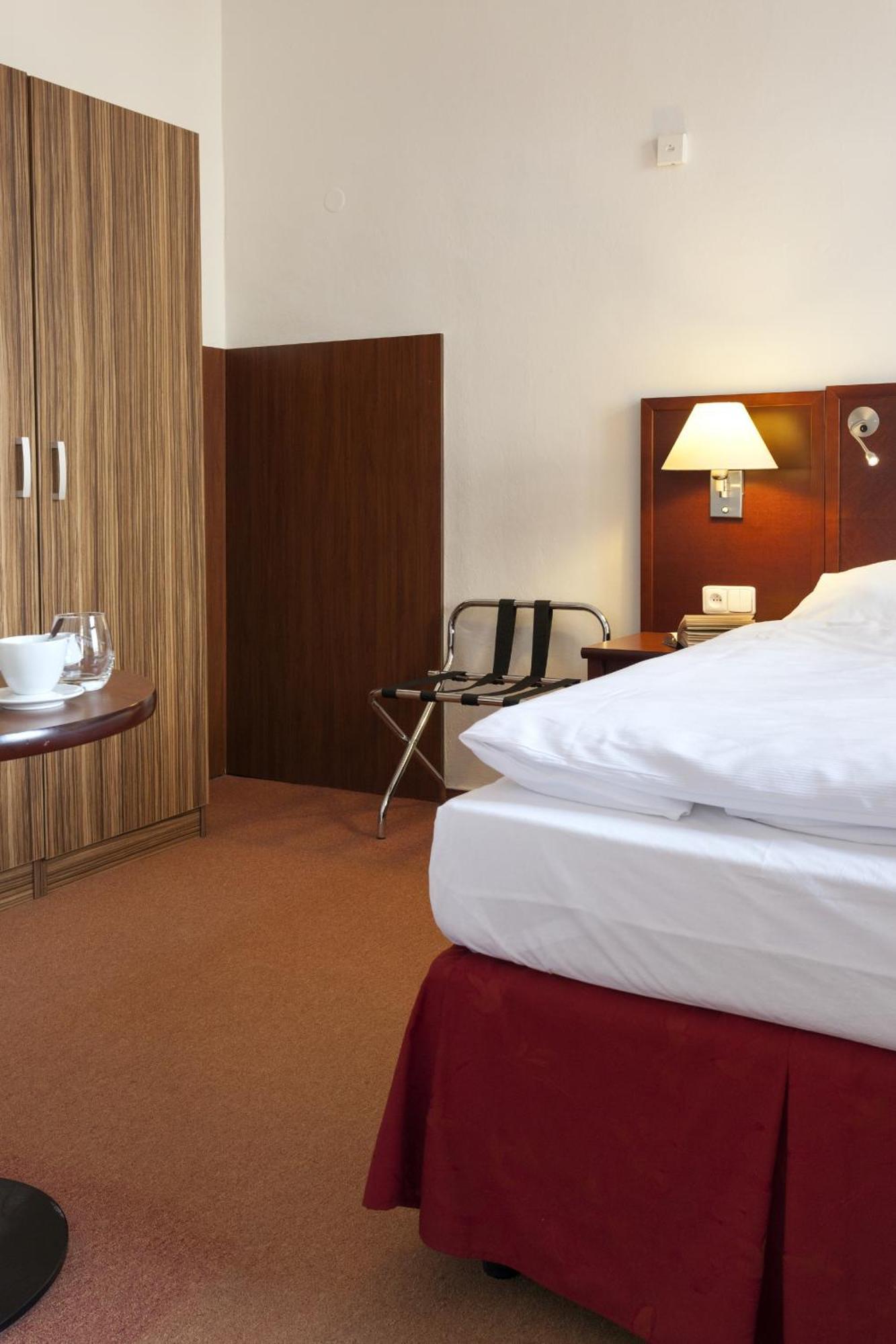 B&B Hotel Praha Нови-Їчін Номер фото